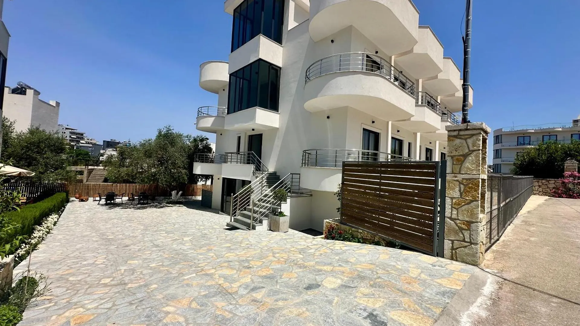 J&B Hotel Ksamil